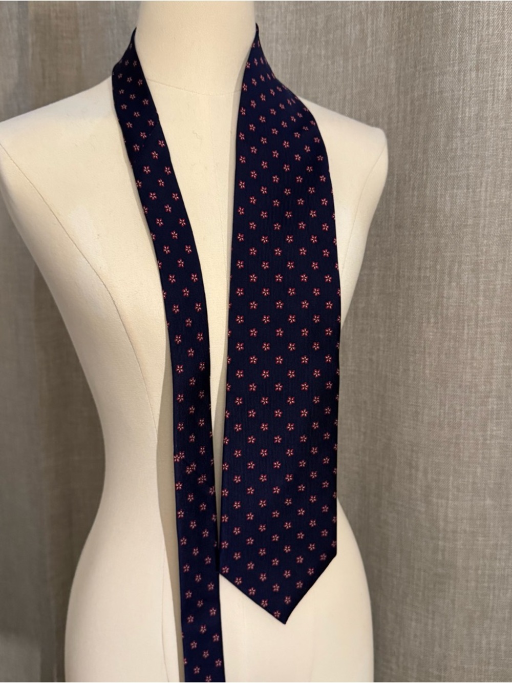Hickey Freeman Dark Blue Silk Tie – 100% Silk, Good Condition